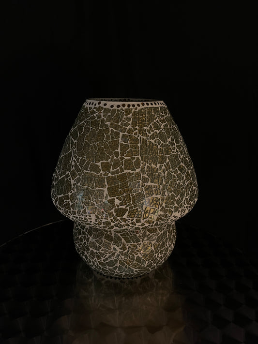 Handgefertigte Glasmosaik-Tischlampe „Glacial Gold“ – Pilzform, E27-Fassung