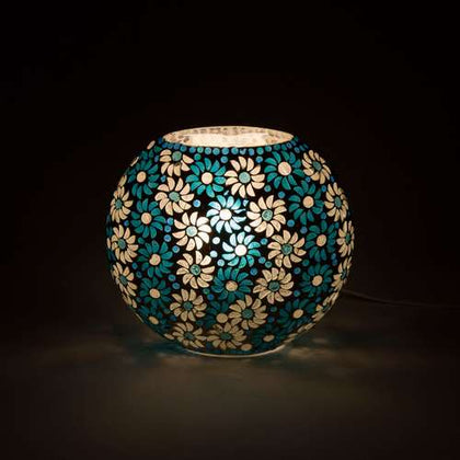 Handgefertigte Glasmosaik-Tischlampe „Light Blue Daisy“ – Oval