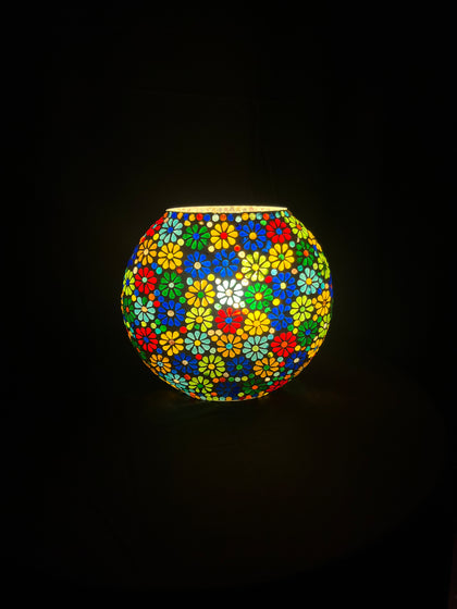 Handgefertigte Glasmosaik-Tischlampe „Flower Garden“ – Oval