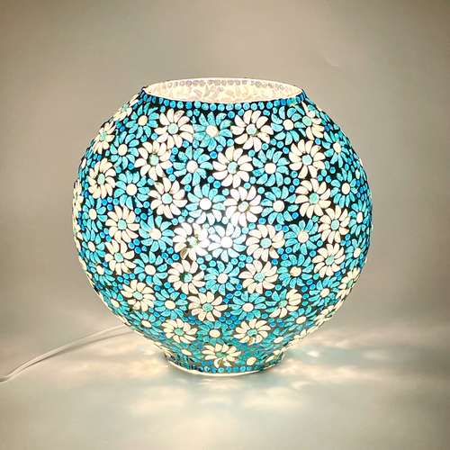 Handgefertigte Glasmosaik-Tischlampe „Light Blue Daisy“ – Oval