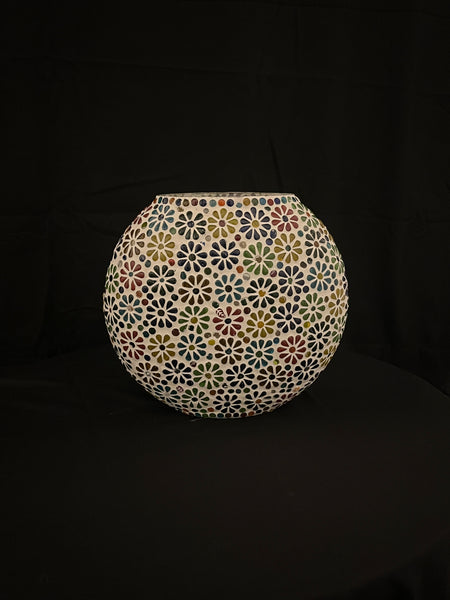 Handgefertigte Glasmosaik-Tischlampe „Flower Garden“ – Ovalform, E27-Fassung