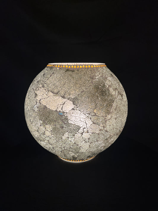 Handgefertigte Glasmosaik-Tischlampe „Glacial Gold“ – Ovalform, E27-Fassung