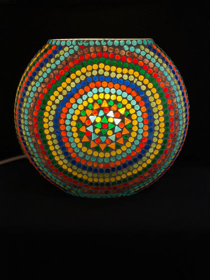 Handgefertigte Glasmosaik-Tischlampe „Wheel Mandala“ – Oval
