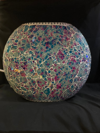 Handgefertigte Glasmosaik-Tischlampe „Lavender Garden“ – Oval