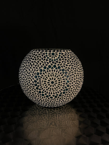 Handgefertigte Glasmosaik-Tischlampe „Blue Moon“ – Oval