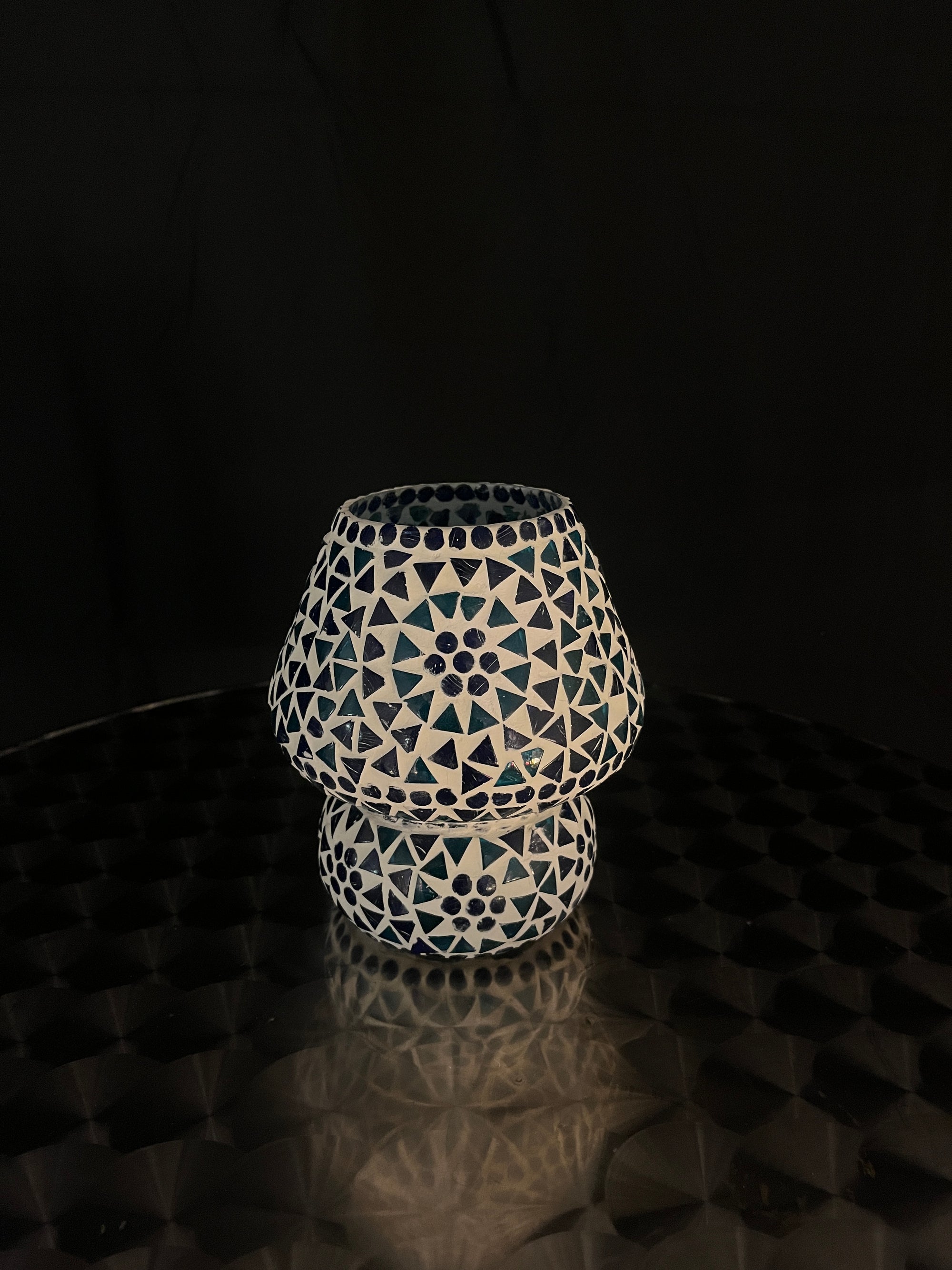 Handgefertigte Glasmosaik-Tischlampe „Blue Sauna“ – Pilzform, E27-Fassung