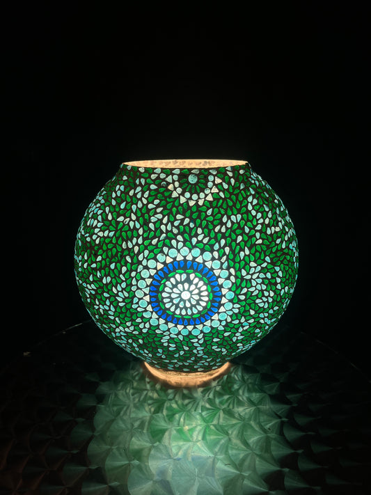 Handgefertigte Glasmosaik-Tischlampe „Blue Moon“ – Ovalform, E27-Fassung