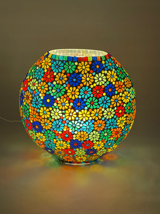 Handgefertigte Glasmosaik-Tischlampe Flower Garden – Oval