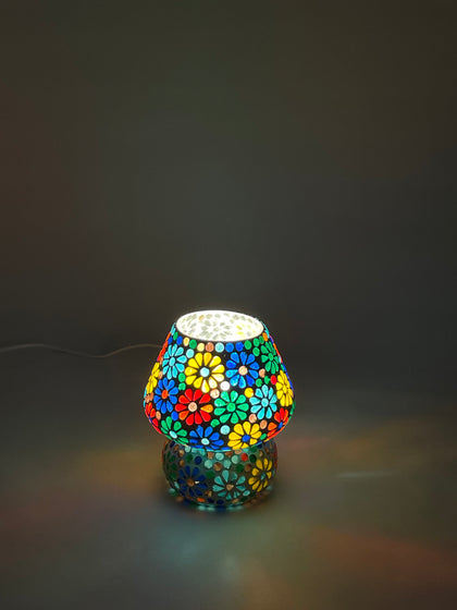 Handgefertigte Glasmosaik-Tischlampe Flower Garden – Pilz