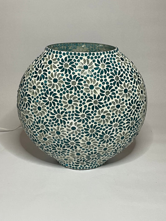 Handgefertigte Glasmosaik-Tischlampe Light Blue Daisy – Oval