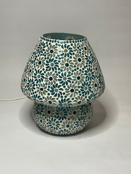 Handgefertigte Glasmosaik-Tischlampe Light Blue Daisy – Pilz