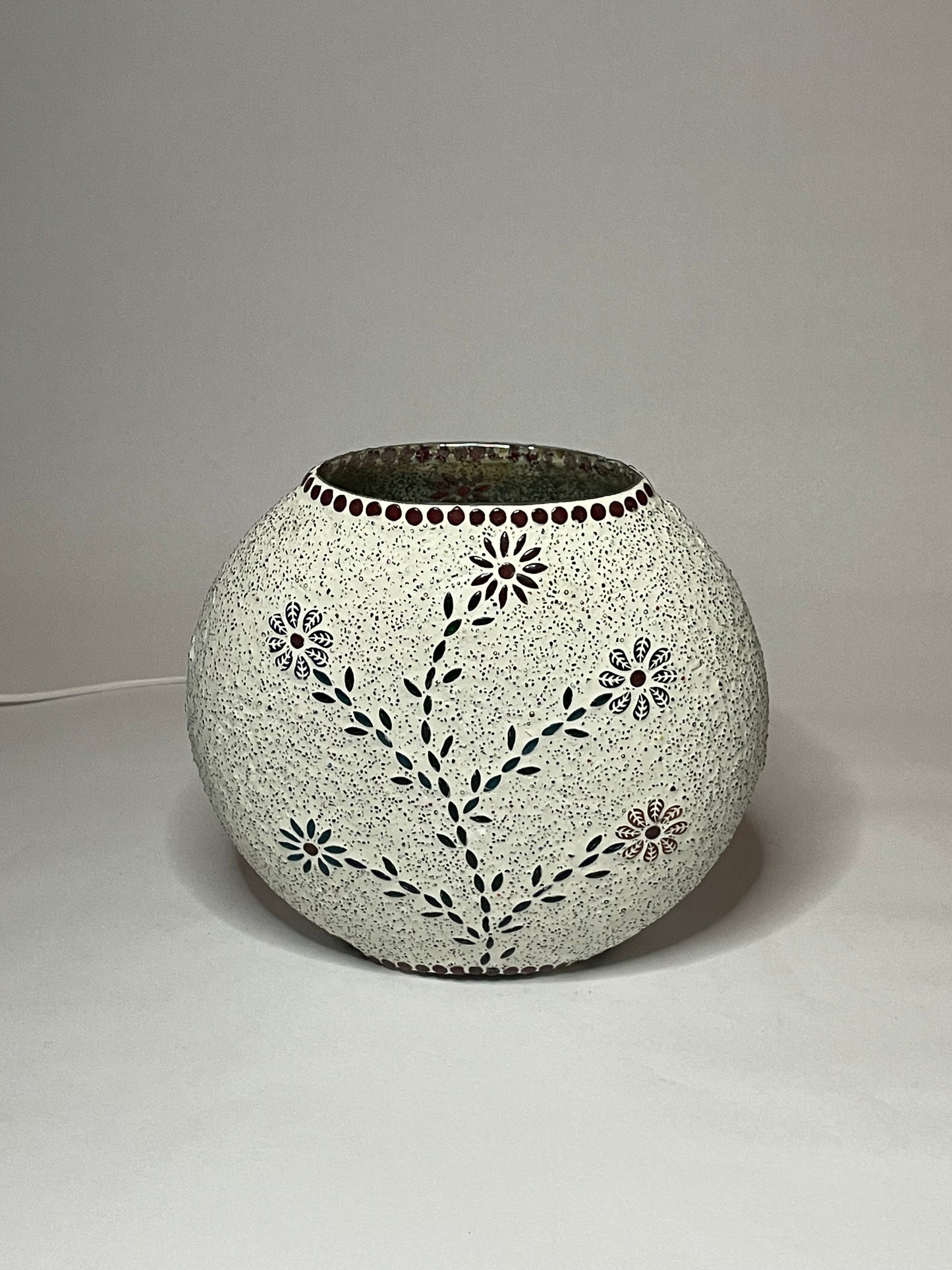 Handgefertigte Glasmosaik-Tischlampe Floral Gray – Oval