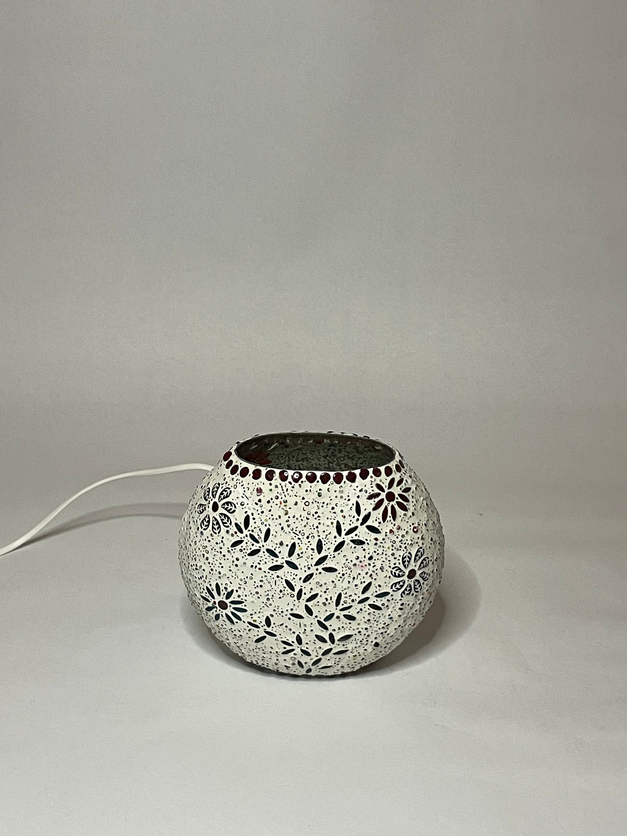 Handgefertigte Glasmosaik-Tischlampe Floral Gray – Oval