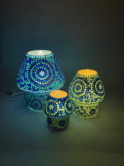 Handgefertigte Glasmosaik-Tischlampe Blue Sauna – Pilz