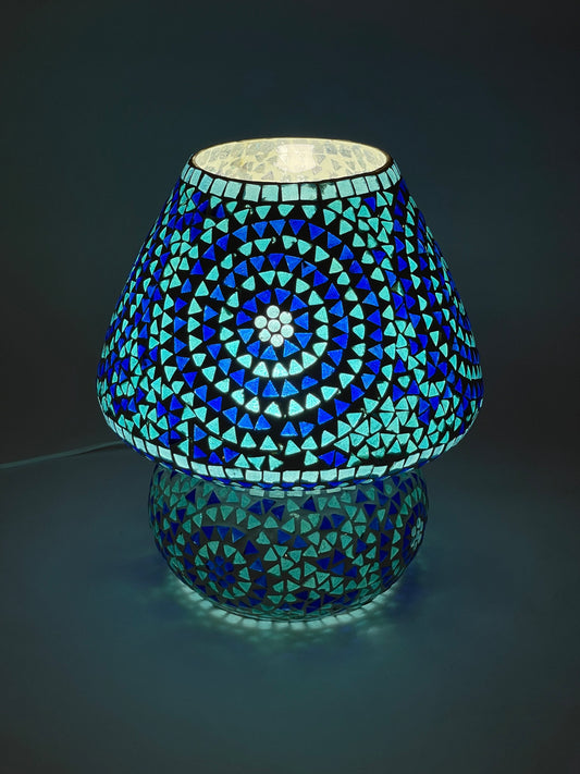 Handgefertigte Glasmosaik-Tischlampe Blue Sauna – Pilz