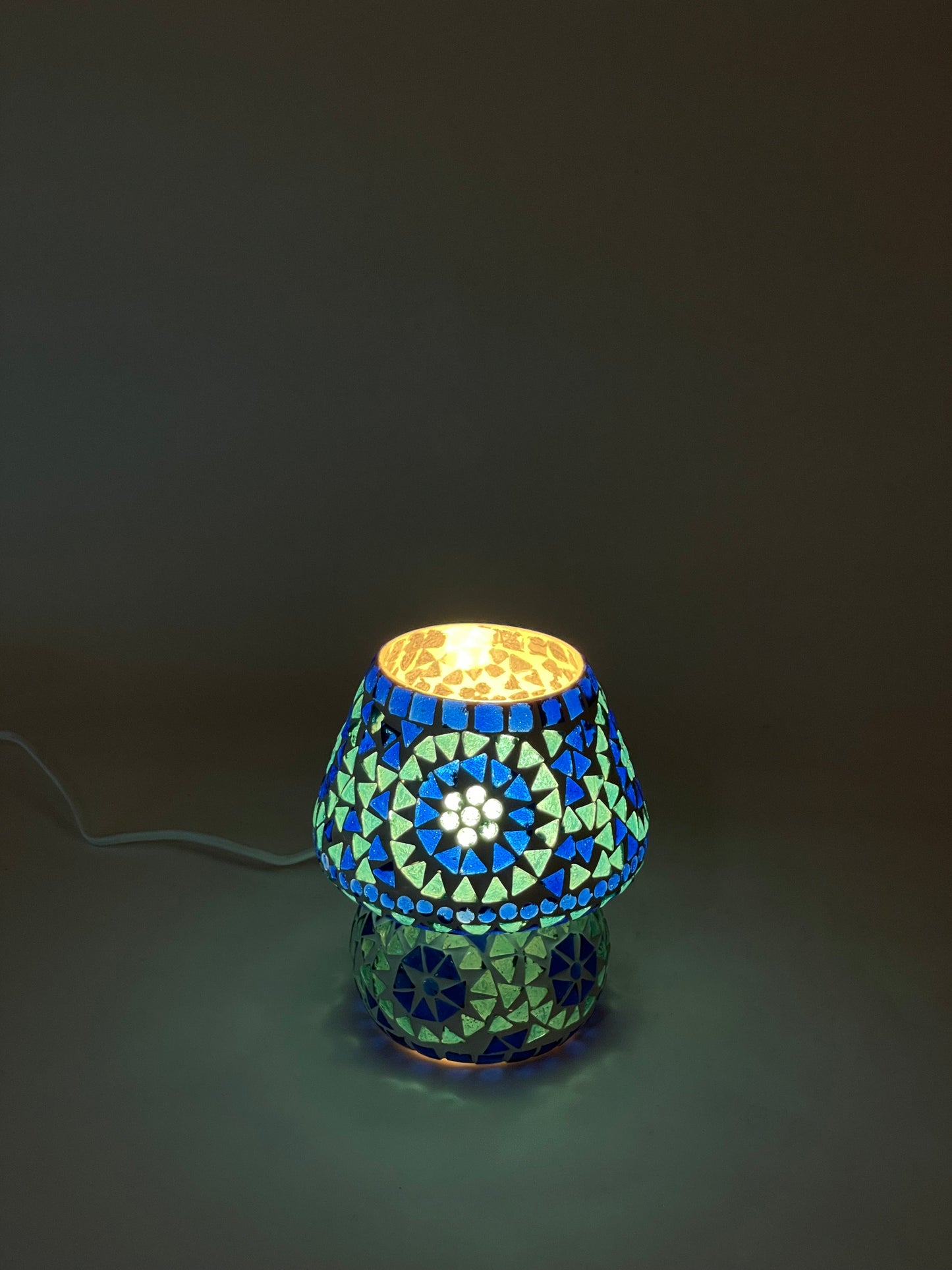 Handgefertigte Glasmosaik-Tischlampe Blue Sauna – Pilz