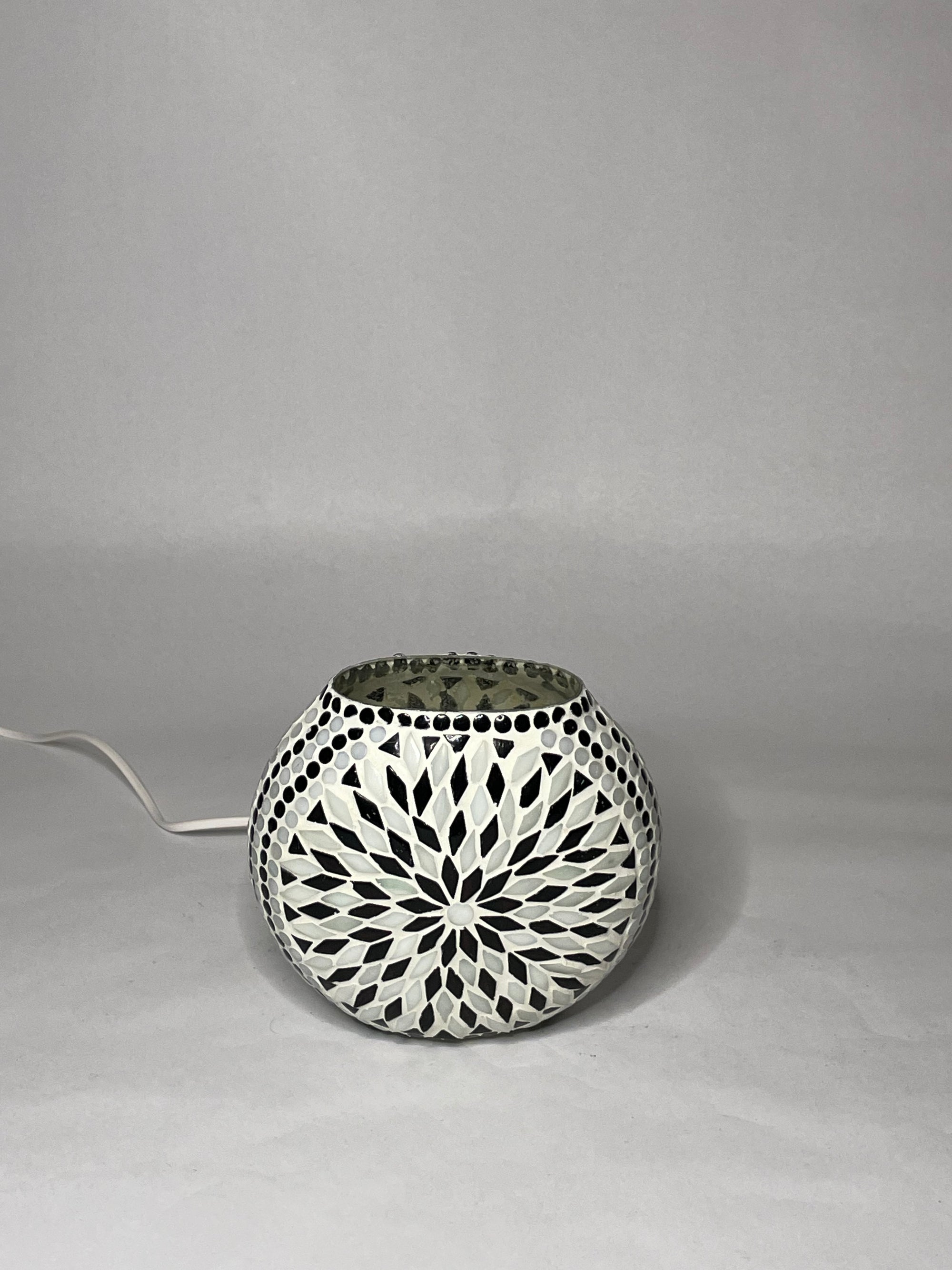 Handgefertigte Glasmosaik-Tischlampe Yin&Yang – Oval