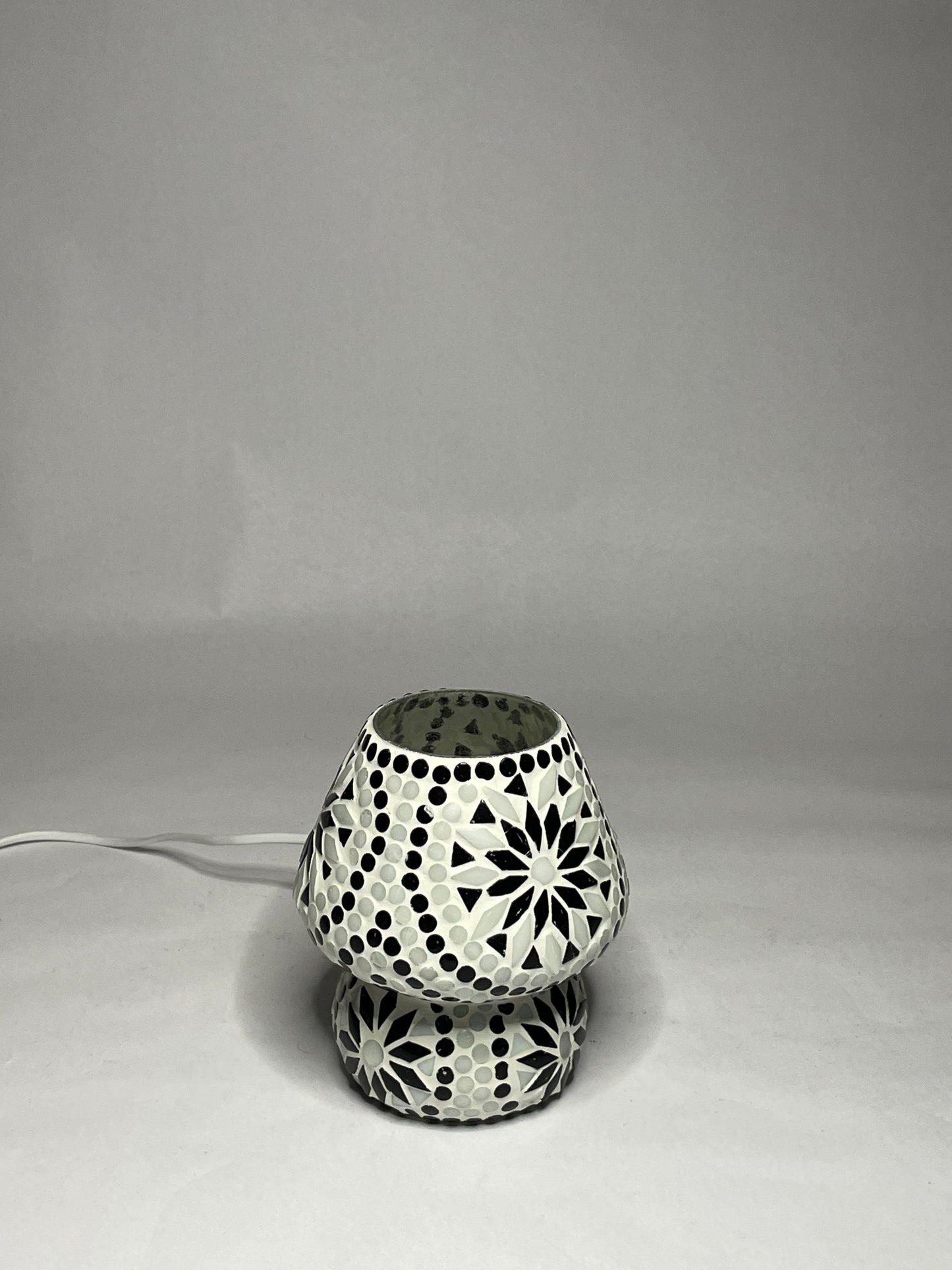 Handgefertigte Glasmosaik-Tischlampe Yin&Yang – Pilz