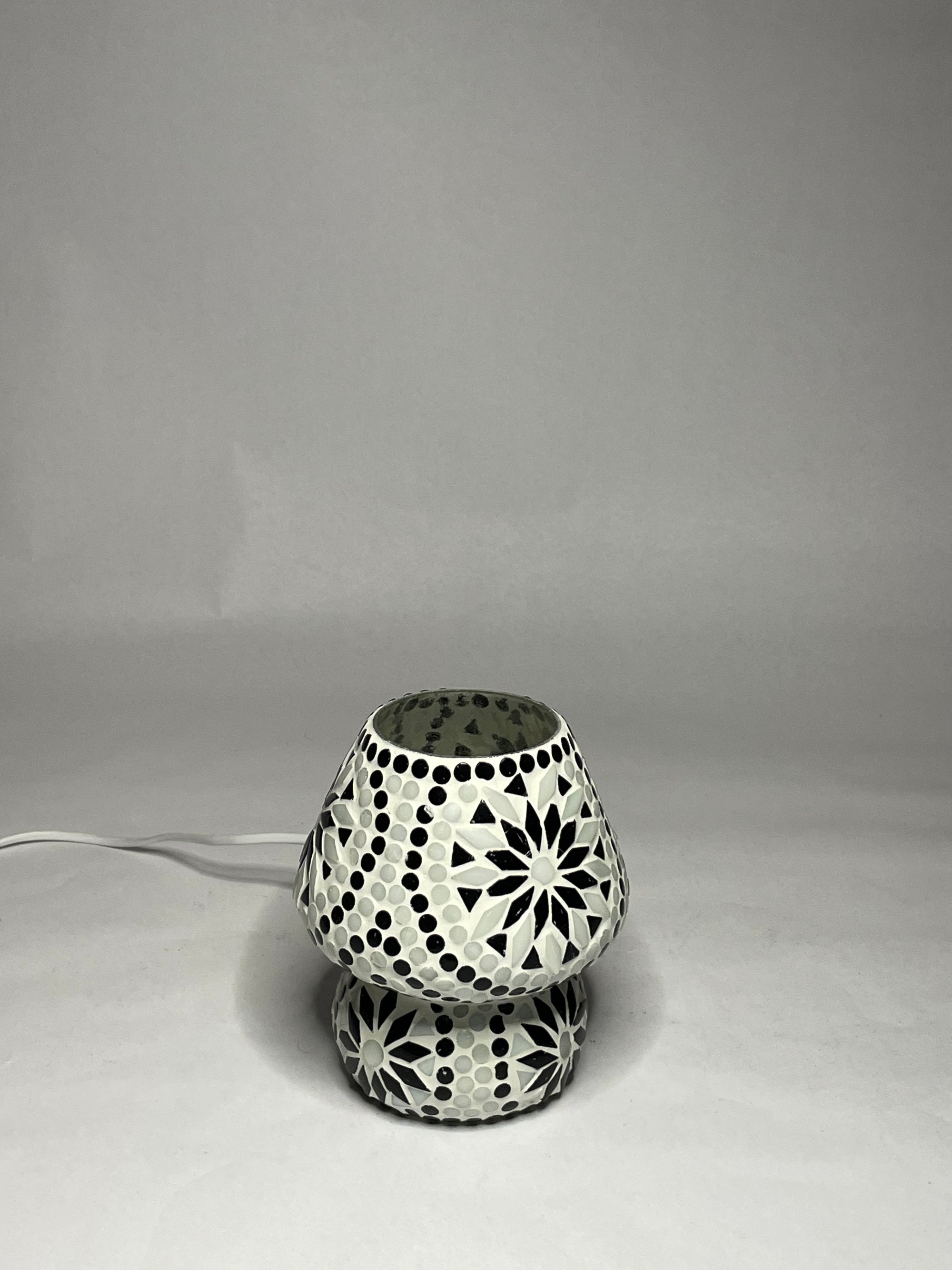 Handgefertigte Glasmosaik-Tischlampe Yin&Yang – Pilz