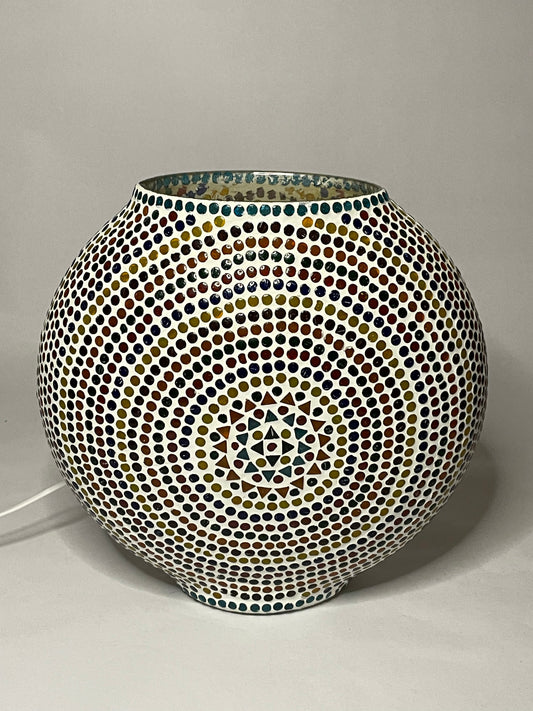 Handgefertigte Glasmosaik-Tischlampe Wheel Mandala – Oval