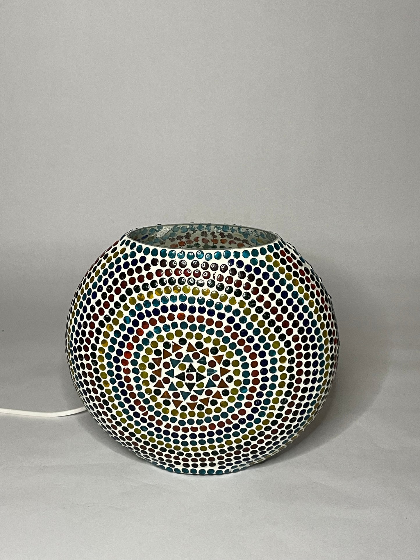 Handgefertigte Glasmosaik-Tischlampe Wheel Mandala – Oval