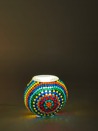 Handgefertigte Glasmosaik-Tischlampe Wheel Mandala – Oval