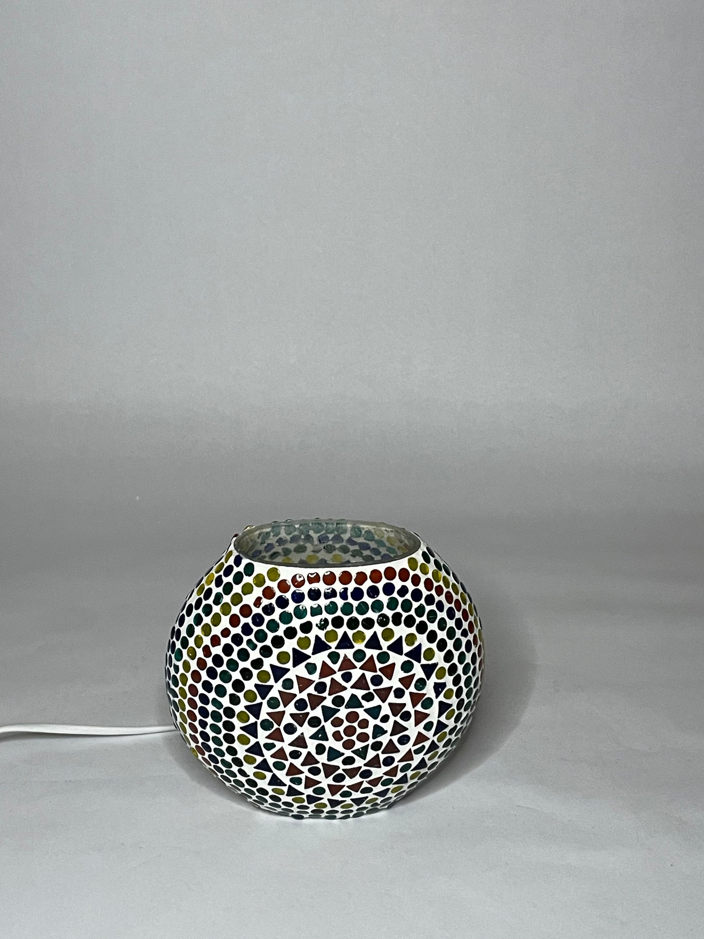 Handgefertigte Glasmosaik-Tischlampe Wheel Mandala – Oval